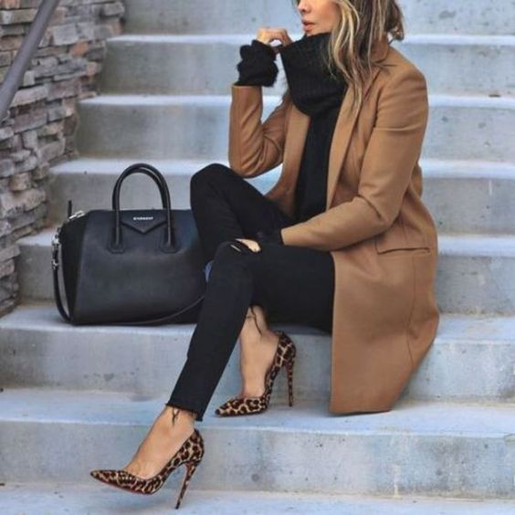 camel-coat-outfits