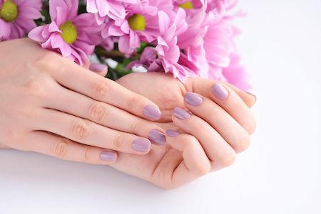 lilac-valentines-day-nails