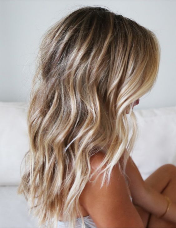beach-waves-hairstyle