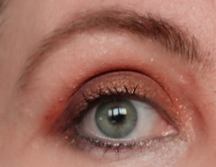 orange-eyeshadow-look-with-brown