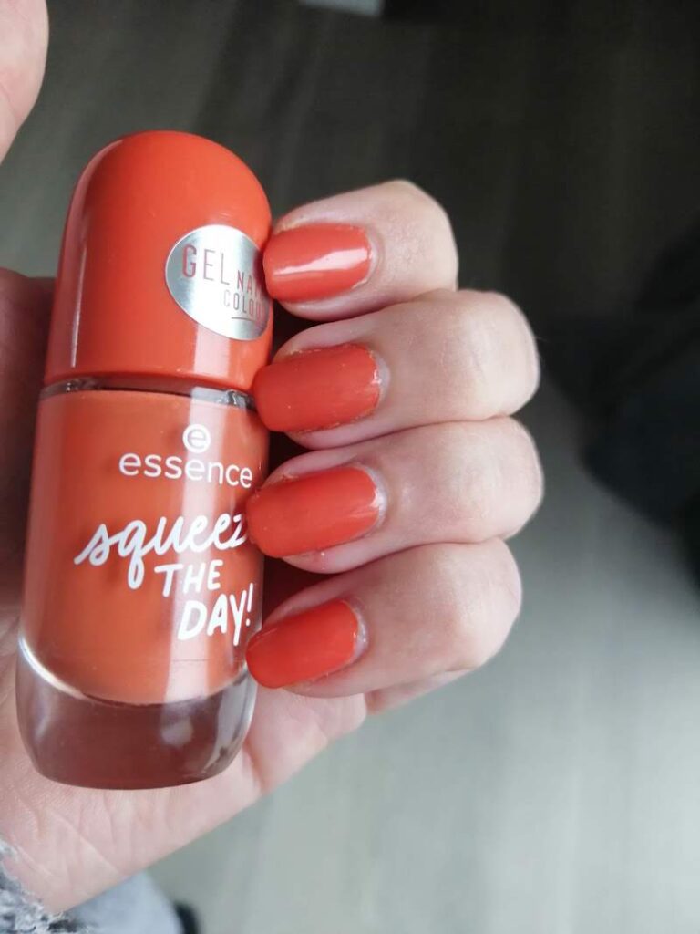 essie-squeeze-the-day-burnt-orange-nail-polish