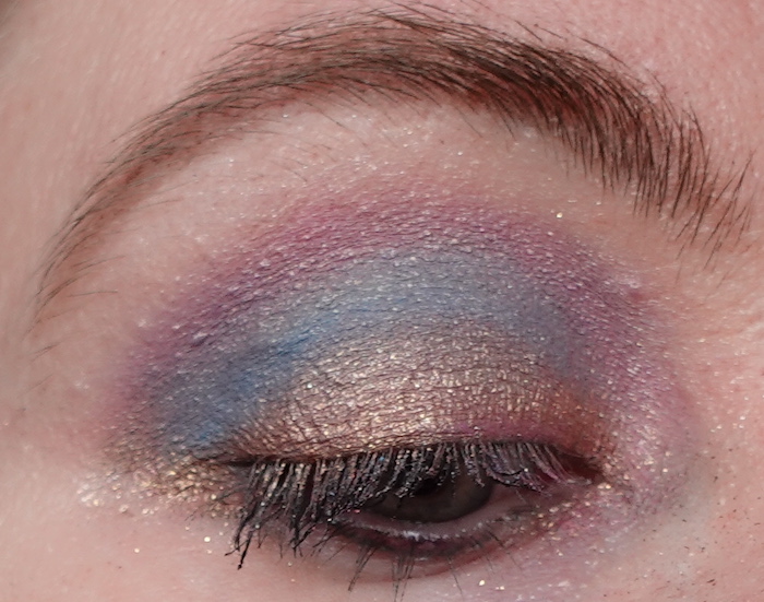 gold-blue-pink-eyeshadow-look