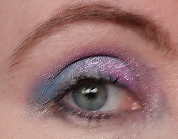 pink-and-blue-eyeshadow-look-3