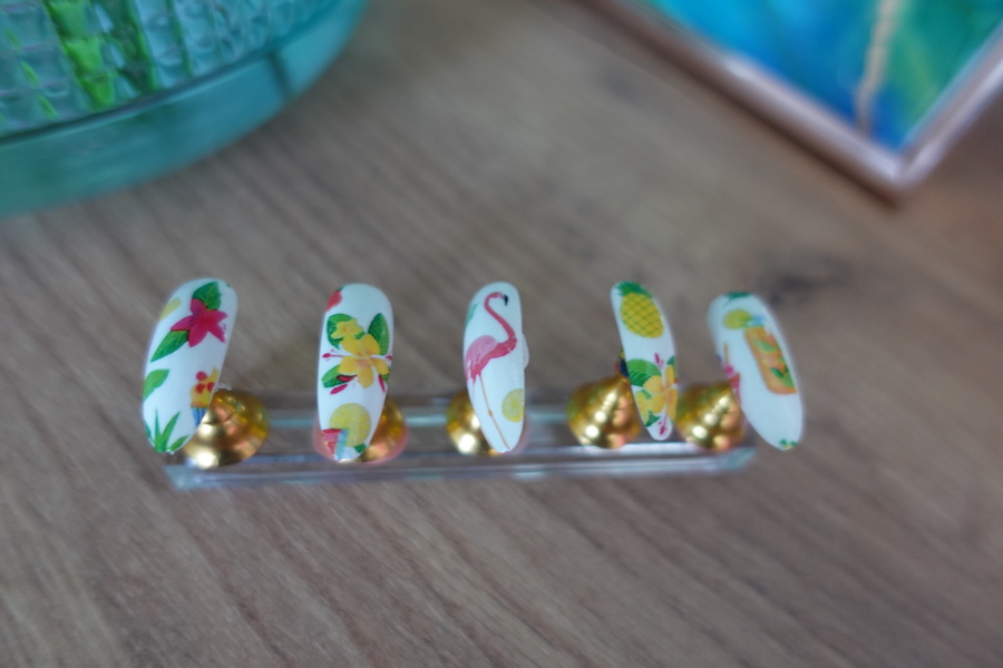 summer-nail-art-tropical