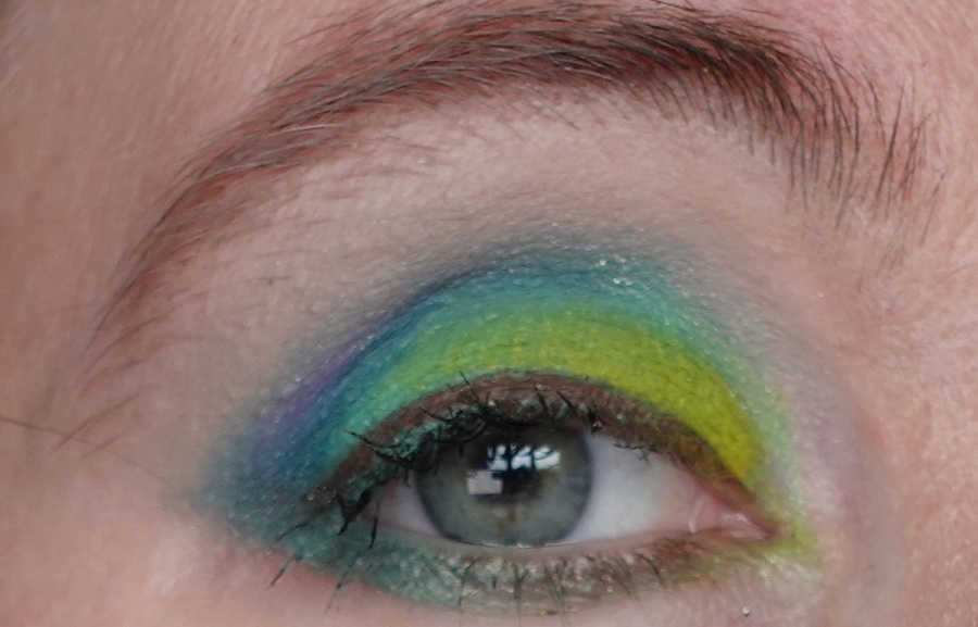 yellow-green-purple-eyeshadow-look