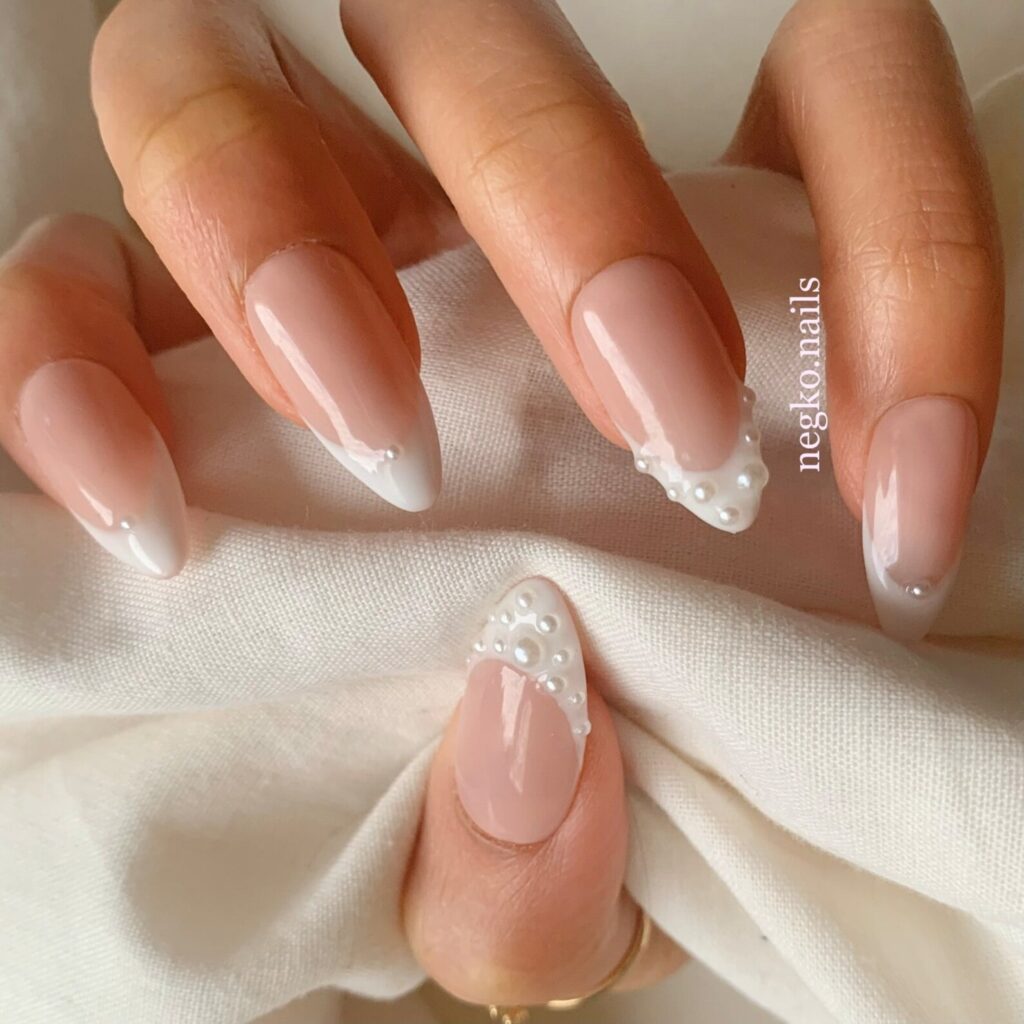 pearl-french-tip-nails-for-prom